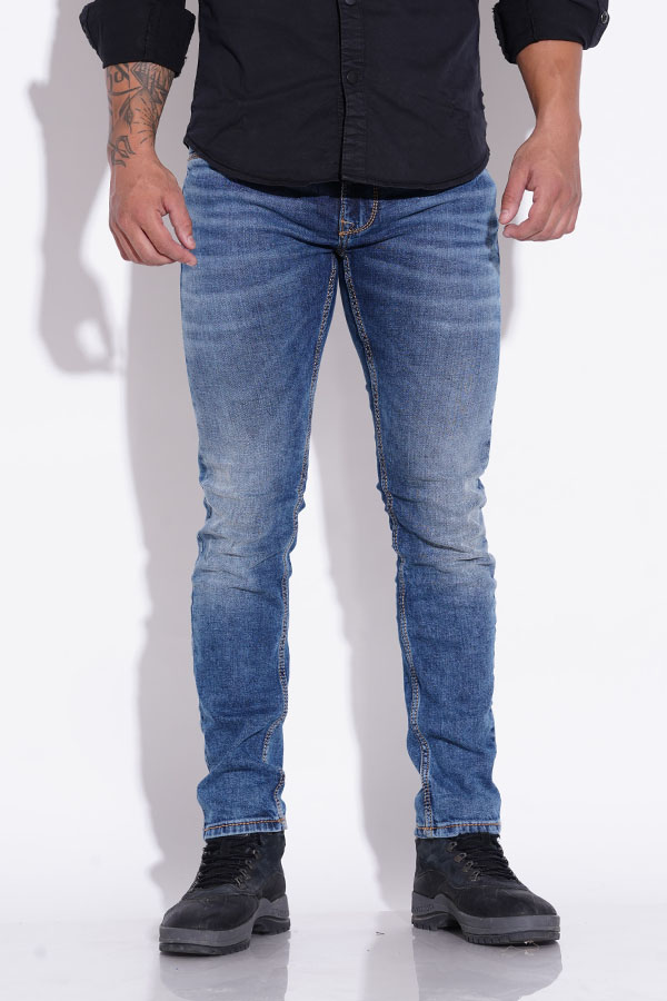 MED BLUE 5 POCKET MID-RISE NARROW FIT JEANS