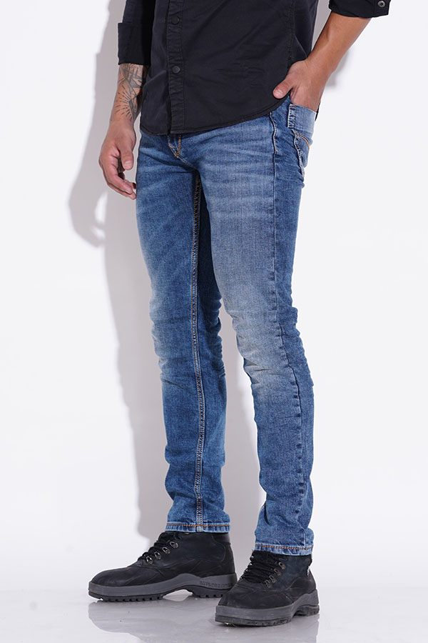 MED BLUE 5 POCKET MID-RISE NARROW FIT JEANS