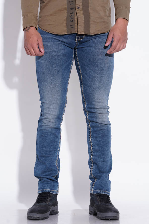 MED BLUE 5 POCKET MID-RISE JEANS