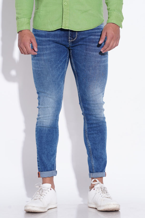 MED BLUE 5 POCKET LOW-RISE ANKLE LENGTH JEANS