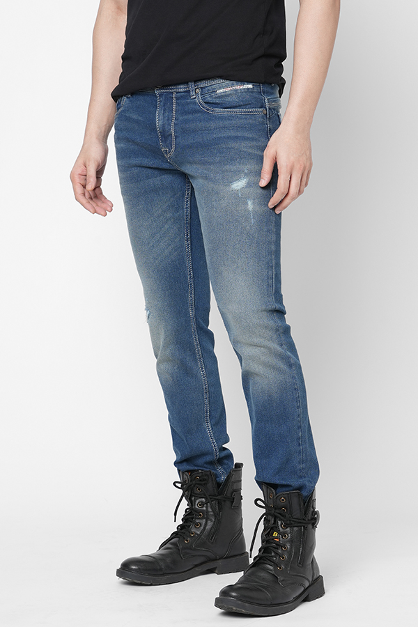 MED BLUE 5 POCKET MID-RISE NARROW FIT JEANS