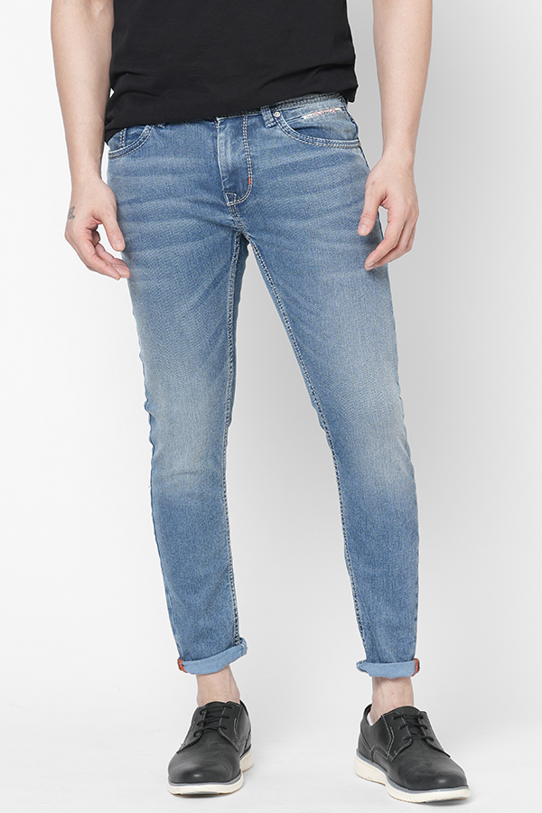 MED BLUE 5 POCKET LOW-RISE TAPERED ANKLE LENGTH JEANS