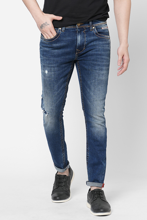 MED BLUE 5 POCKET LOW-RISE TAPERED ANKLE LENGTH JEANS