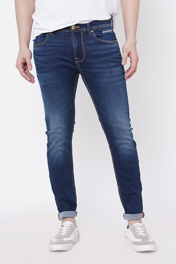 MED BLUE 5 POCKET LOW-RISE TAPERED ANKLE LENGTH JEANS