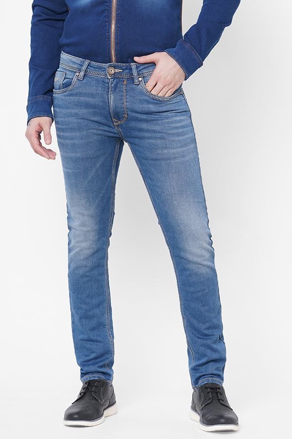 MED BLUE 5 POCKET MID-RISE NARROW FIT JEANS