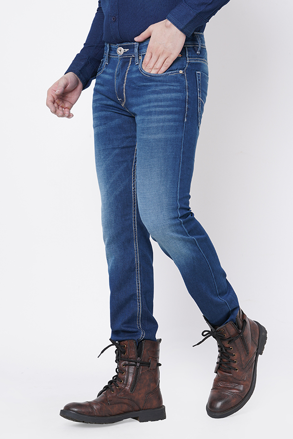 MED BLUE 5 POCKET MID-RISE NARROW FIT JEANS