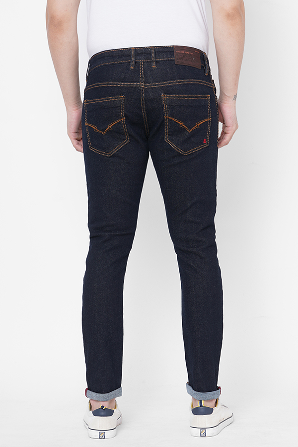 DK BLUE 5 POCKET LOW-RISE TAPERED ANKLE LENGTH JEANS