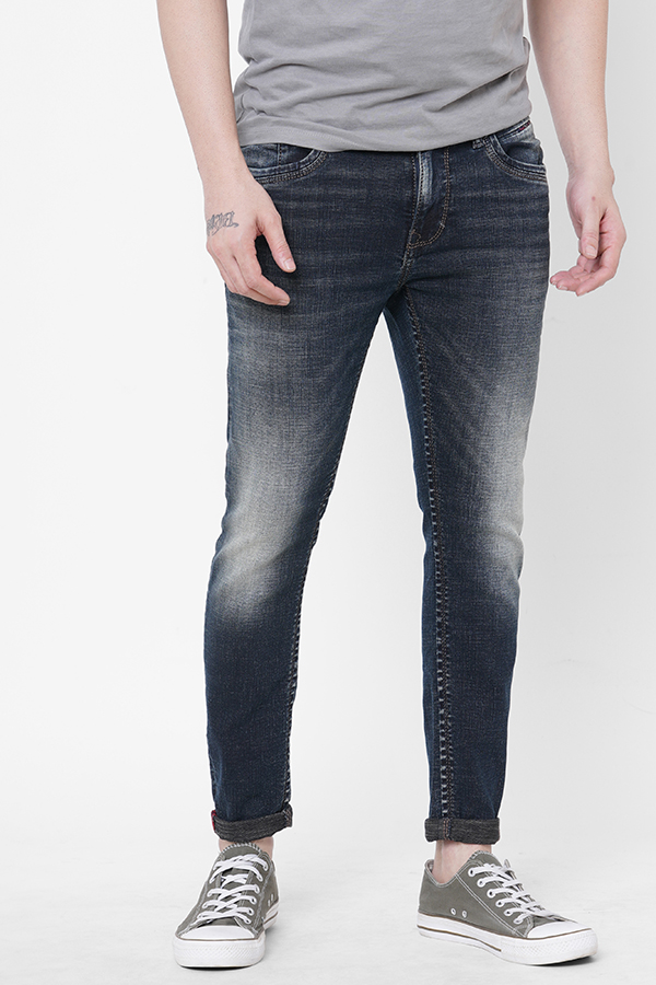 DK BLUE 5 POCKET LOW-RISE TAPERED ANKLE LENGTH JEANS