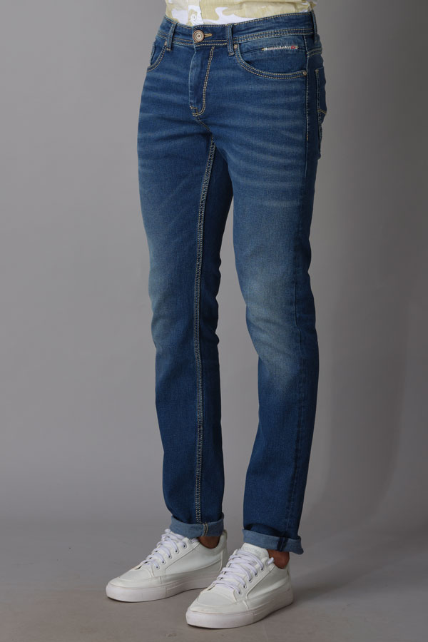 MED BLUE 5 POCKET MID-RISE JEANS (LENNON FIT)