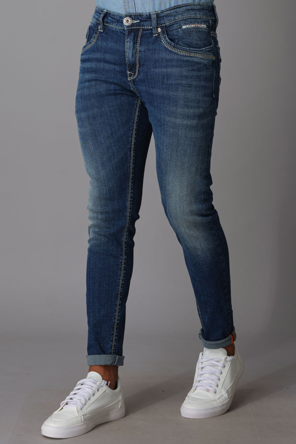 MED BLUE 5 POCKET LOW-RISE ANKLE LENGTH JEANS (SPRINGSTEEN FIT)