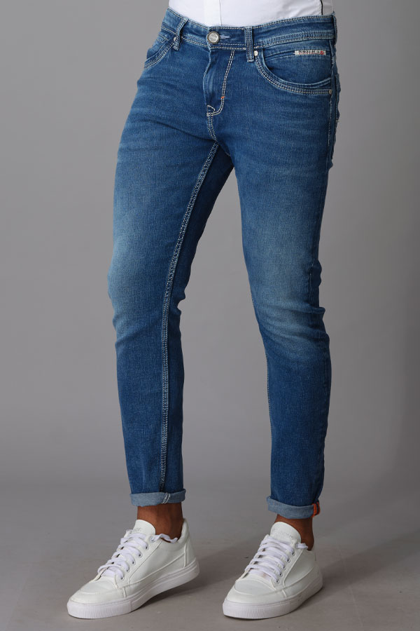 MED BLUE 5 POCKET LOW-RISE ANKLE LENGTH JEANS (SPRINGSTEEN FIT)