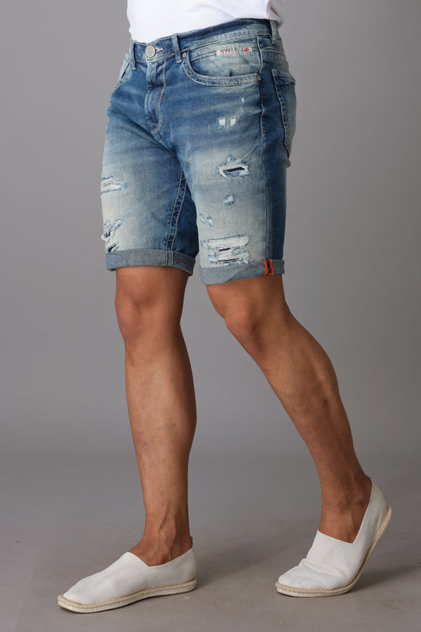 MED BLUE SOLID SLIM FIT DENIM SHORT (DENIM SLIM)