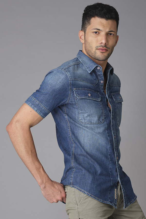 MED BLUE HALF SLEEVE DENIM SHIRT (AXEL H/SLV FIT)