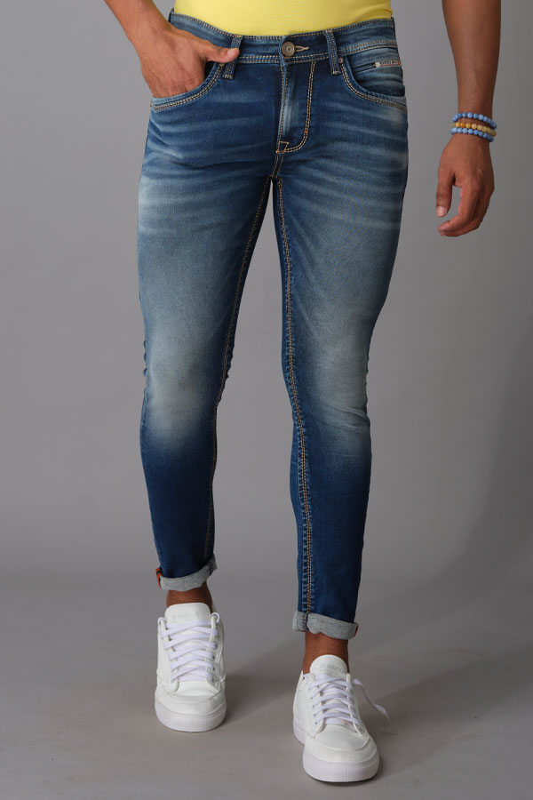 MED BLUE 5 POCKET LOW-RISE ANKLE LENGTH JEANS (SPRINGSTEEN FIT)