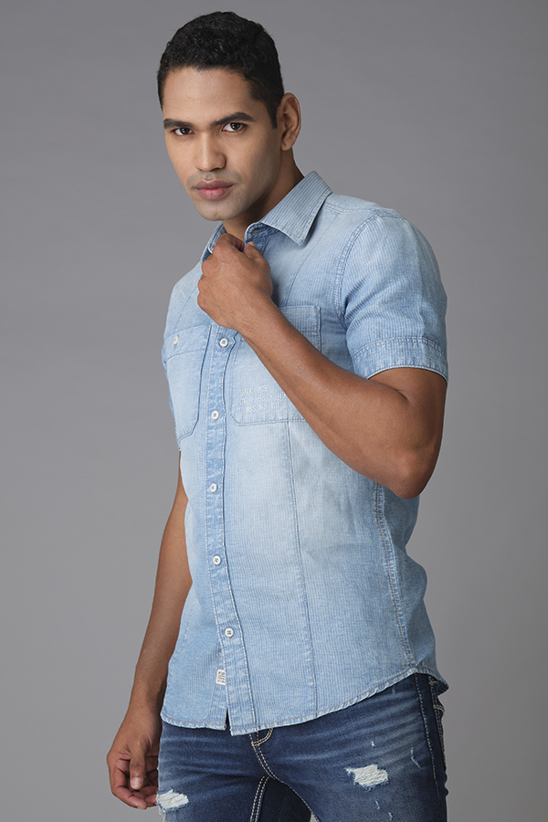 LT BLUE HALF SLEEVE DENIM SHIRT (AXEL H/SLV FIT)