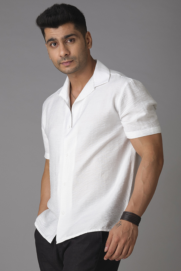 WHITE HALF SLEEVE LINEN SHIRT (DECAPARIO H/SLV FIT)