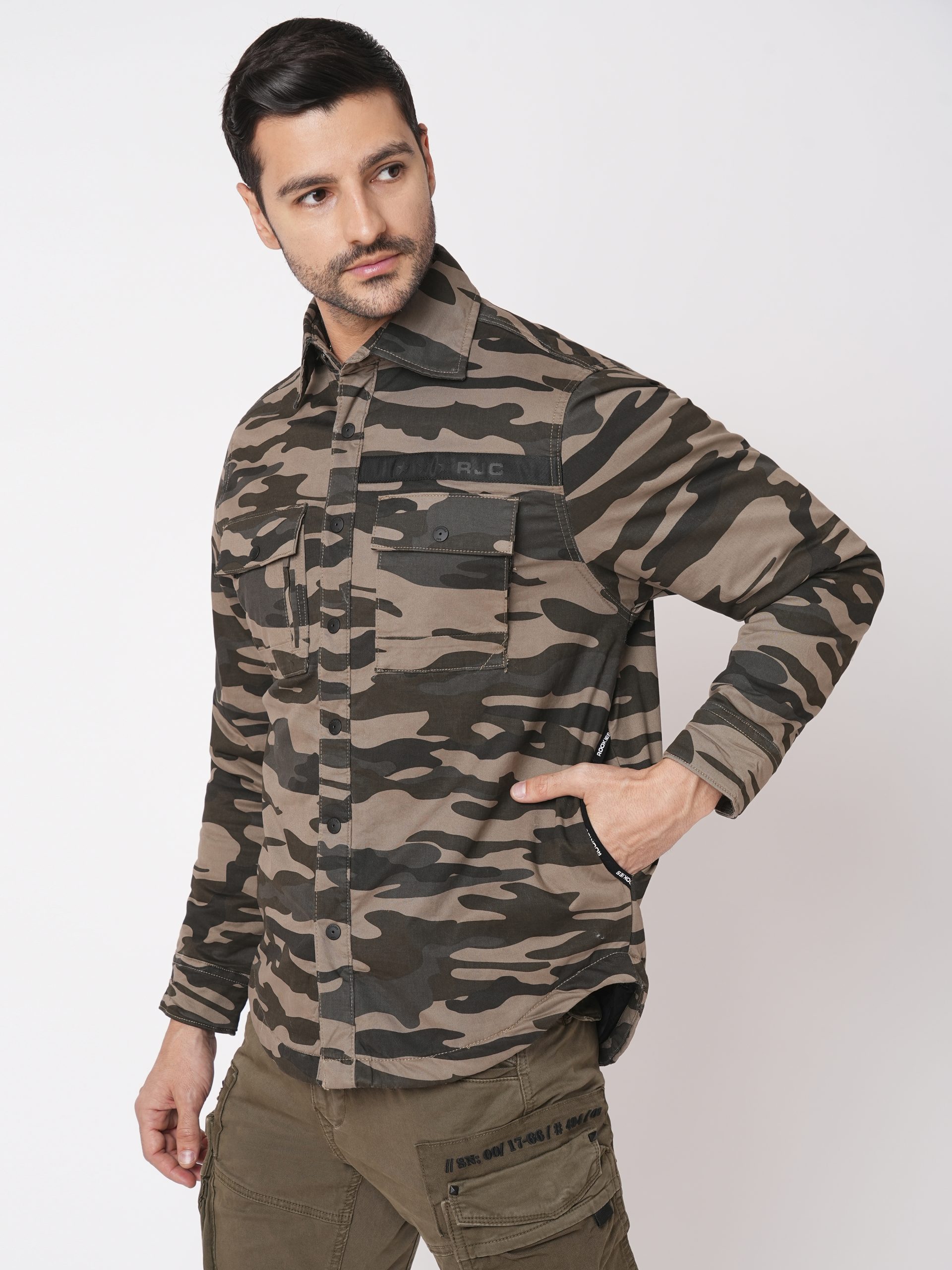 MILITARY GREEN CAMO PRINT FULL SLEEVE SOLID SHACKET SHIRT (SHACKET REGULAR)