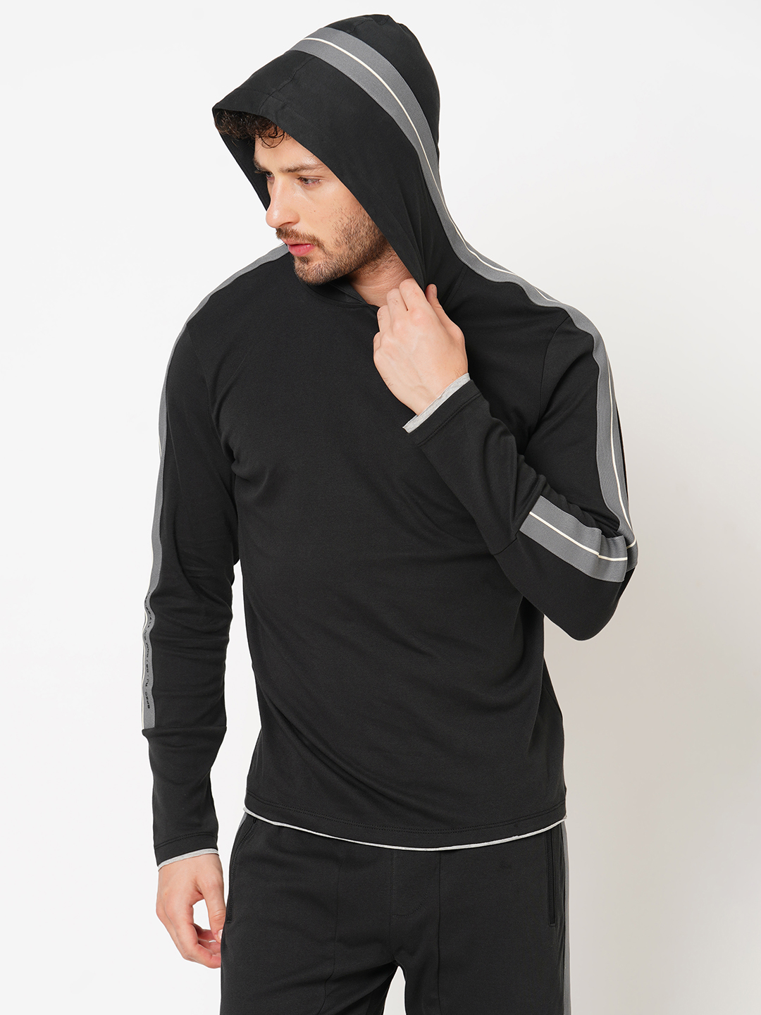 BLACK FULL SLEEVE ATHLEISURE HOODIE TEE (HOODIE NECK F/SLV SLIM)