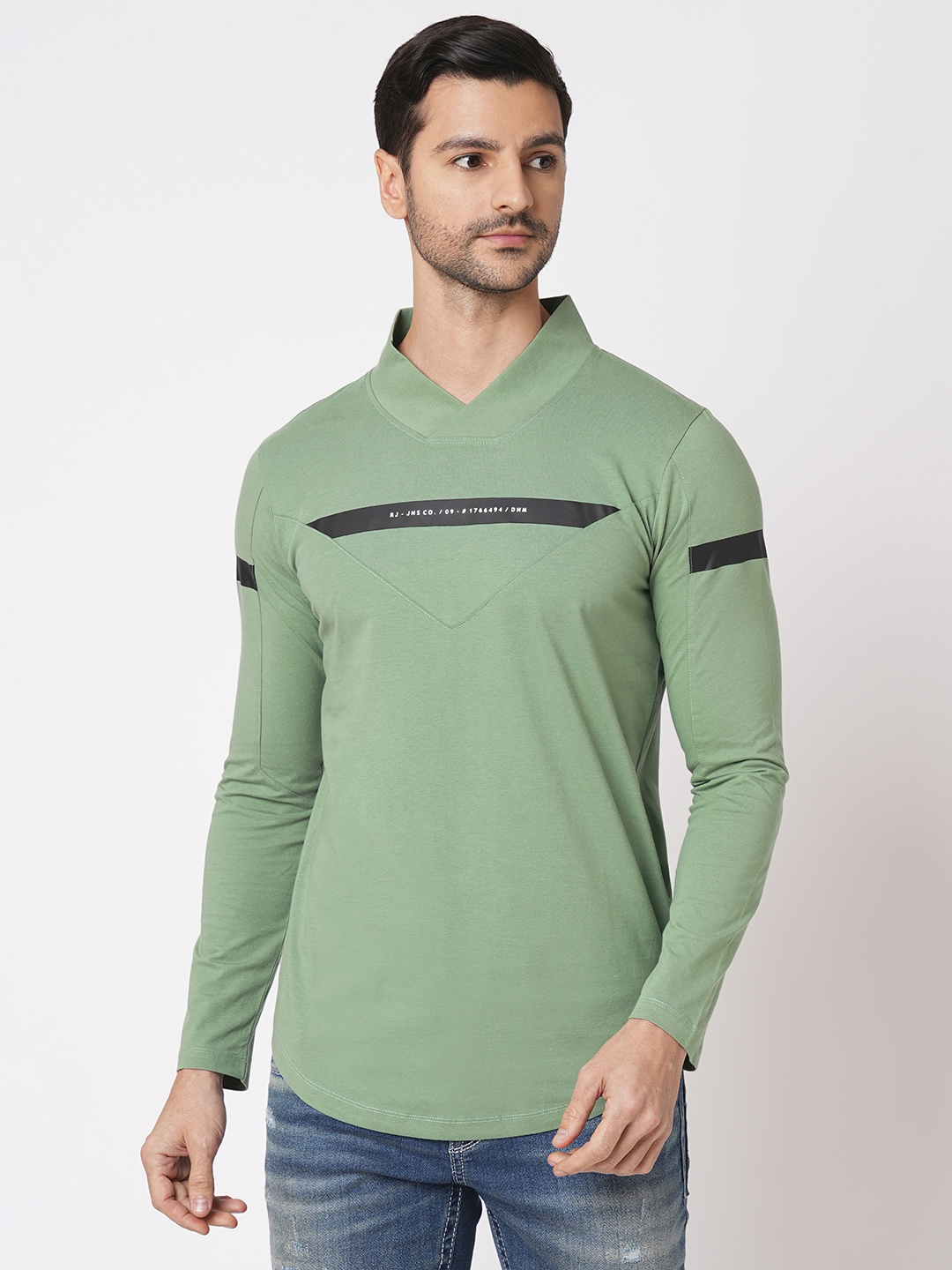 GREEN FULL SLEEVE ATHLEISURE V NECK TEE (V NECK F/SLV SLIM)