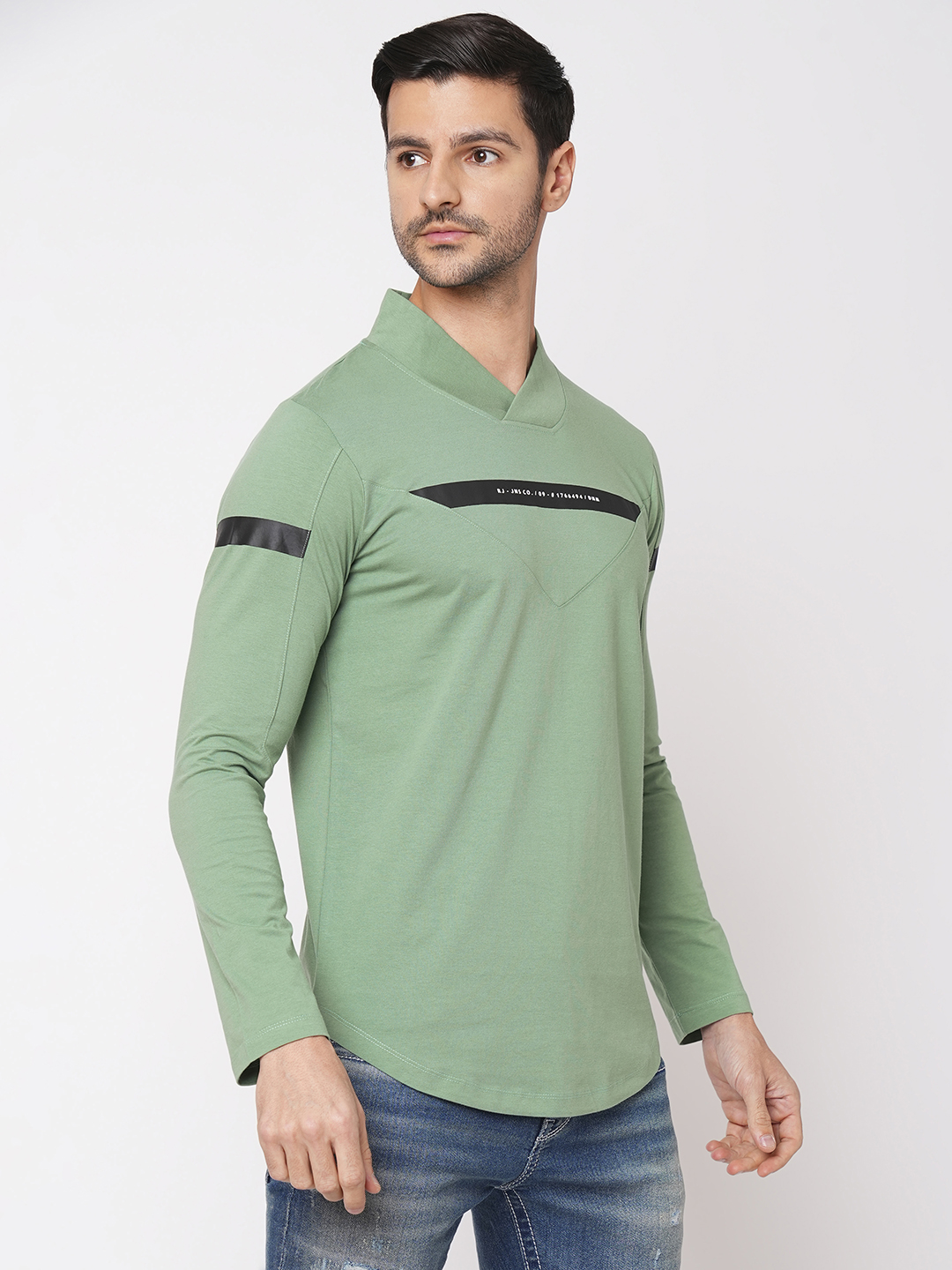 GREEN FULL SLEEVE ATHLEISURE V NECK TEE (V NECK F/SLV SLIM)