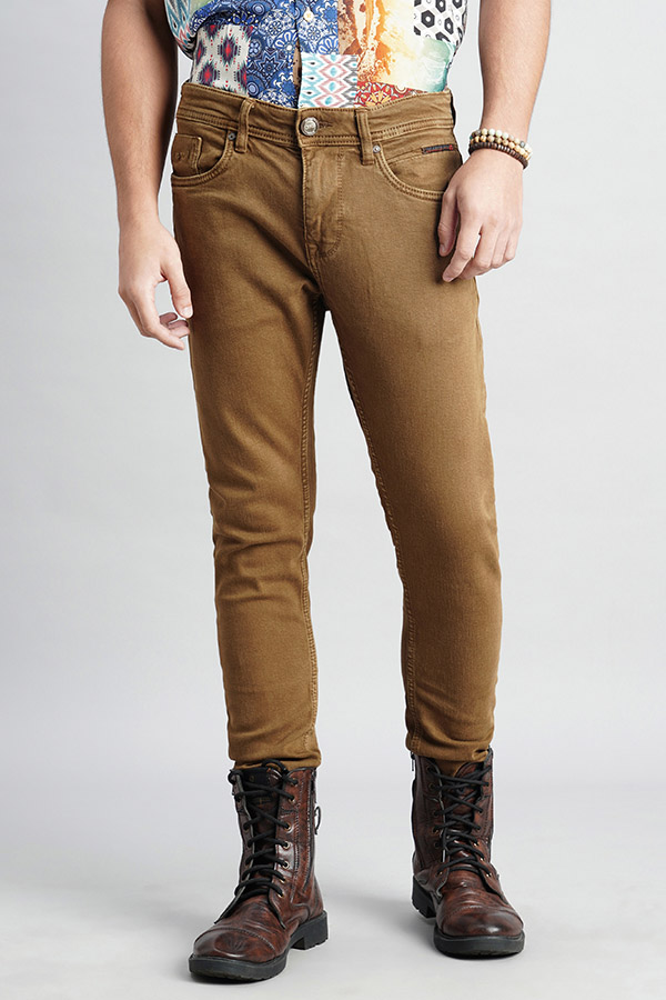 DK KHAKI 5 POCKET LOW-RISE ANKLE LENGTH JEANS (SPRINGSTEEN FIT)