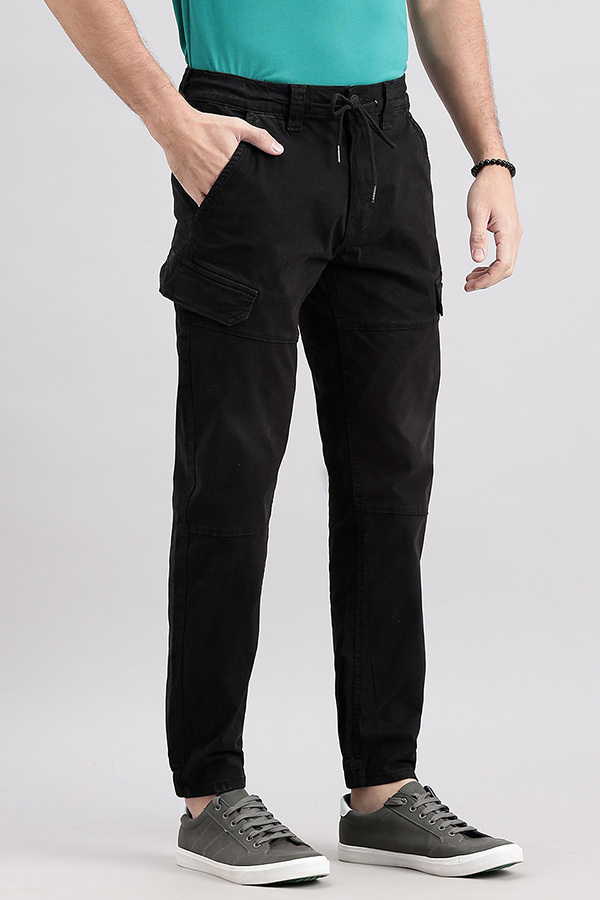 BLACK SLIM FIT CARGO PANT (TAPERED FIT)