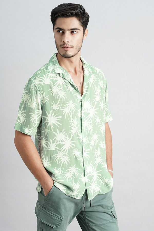 LT GREEN HALF SLEEVE PRINTED SHIRT (DECAPARIO H/SLV FIT)