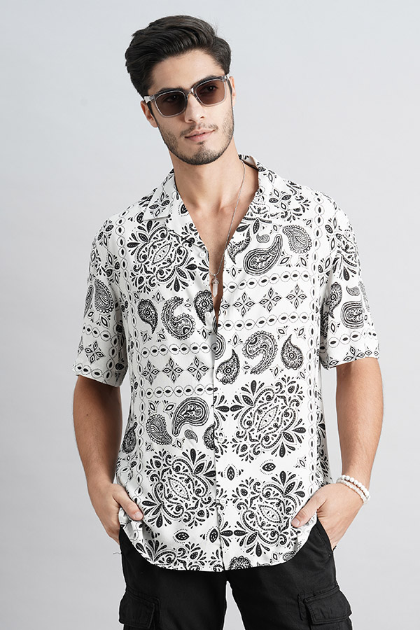 WHITE HALF SLEEVE PRINTED SHIRT (DECAPARIO H/SLV FIT)