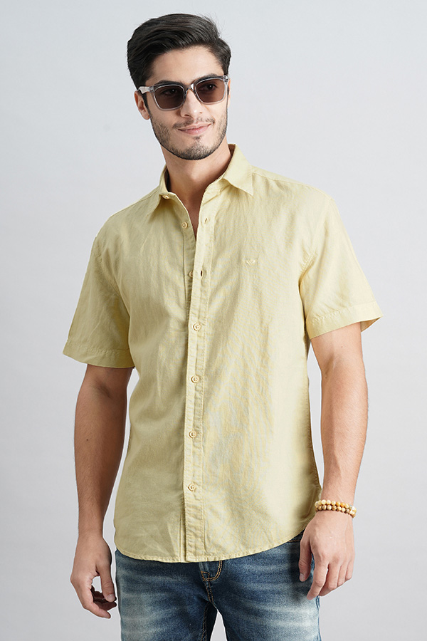 LT KHAKI HALF SLEEVE LINEN SOLID SHIRT (ZACK H/SLV FIT)