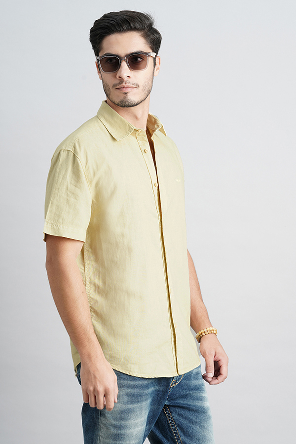 LT KHAKI HALF SLEEVE LINEN SOLID SHIRT (ZACK H/SLV FIT)